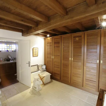 Holiday home Dovecote Of Chateau Hostens-picant Les Leves-et-Thoumeyragues